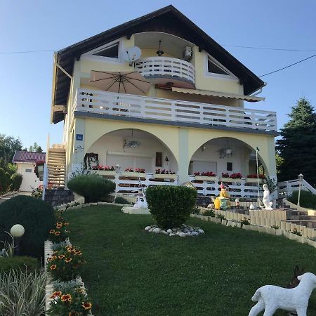Отель Sobe Opacak Славонски-Брод Экстерьер фото